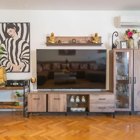 Hani 公寓 特罗吉尔